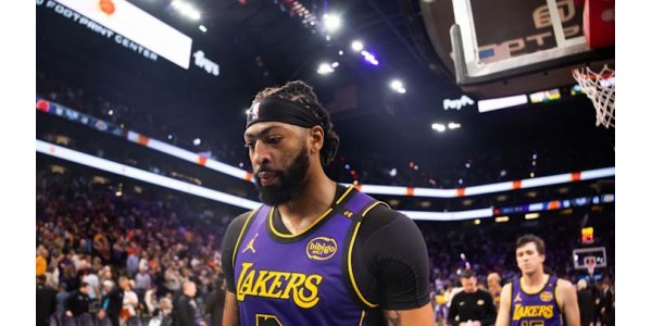 La insistencia de Anthony Davis en jugar no le permitió ganar el partido La insistencia de Anthony Davis en jugar no le permitió ganar el partido